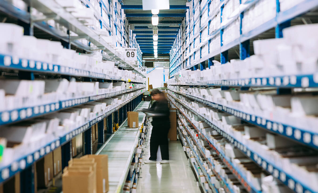 06-produzione-ciochedaformaallecose-card-logistica-desktop