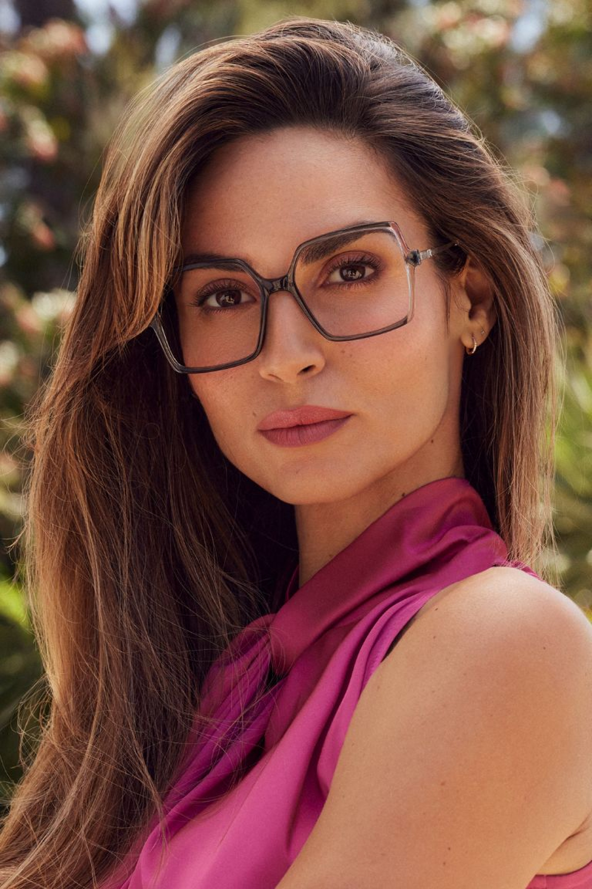 Yalea_1080x1920px_no logo_4.jpg